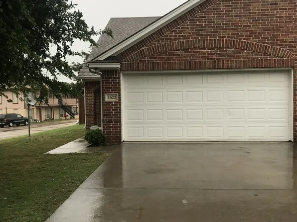 Yucca St, 1622 Yucca St, Midlothian, TX 76065