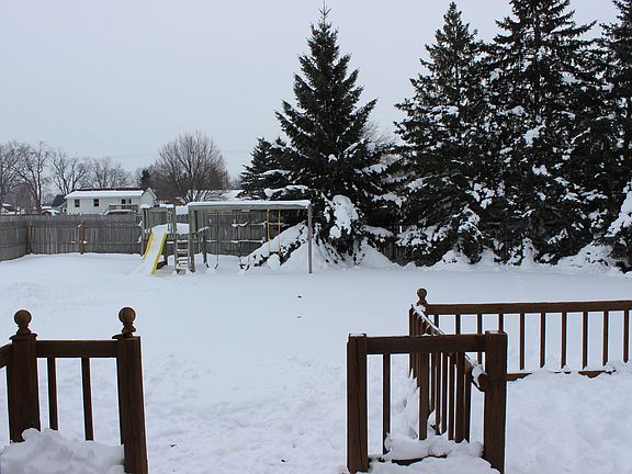2nd image of 5688 Lawndale Ave