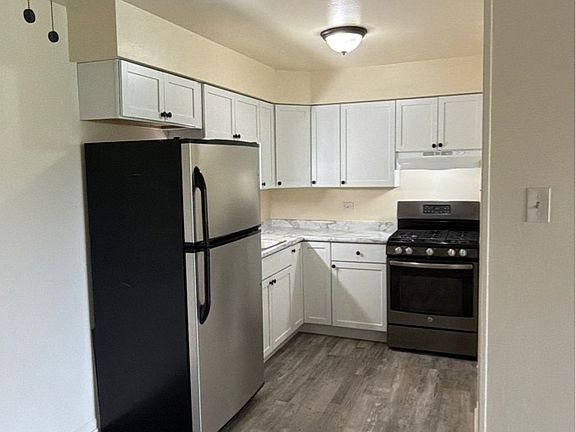 2nd image of 5710 108th St