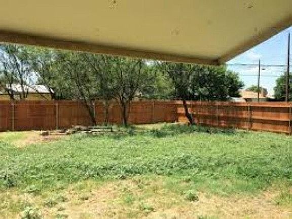 4th image of 1633 Linda Lee Dr
