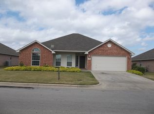 222 Rose Ave, Cleburne, TX 76033