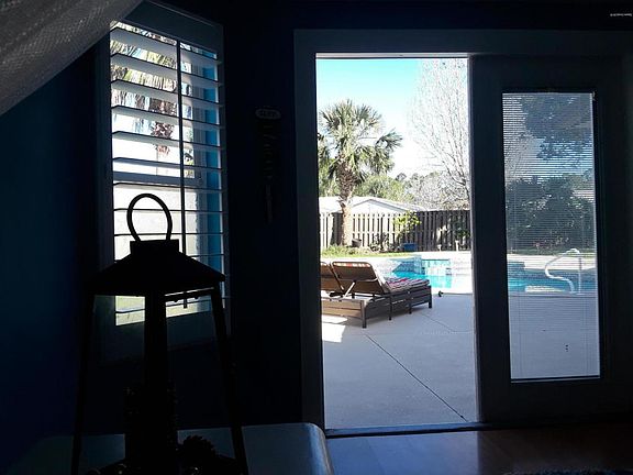 5th image of 315 Fluvia Ave SE