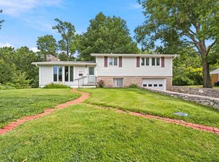 2336 Chris Dr, Manhattan, KS 66502
