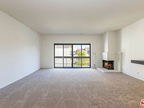 3rd image of 8180 Manitoba St APT 304