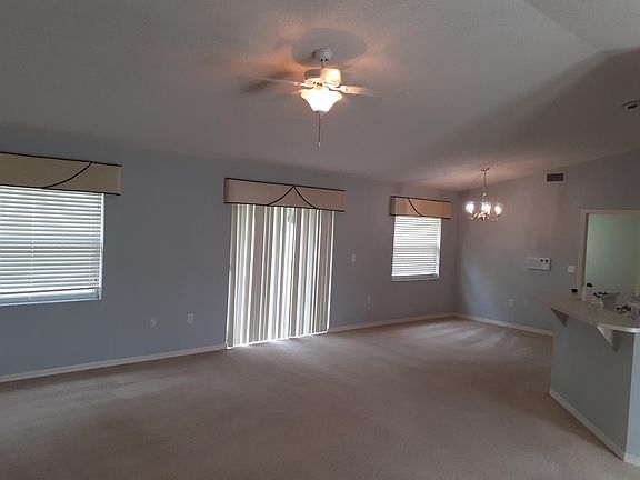 5th image of 8182 Oakhurst Blvd