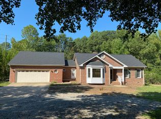 5833 Yates Mill Pond Rd, Raleigh, NC 27606