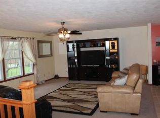 1952 6th Street Ct, East Moline, IL 61244
