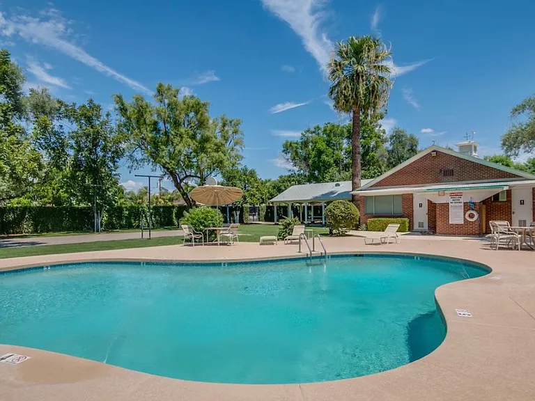 Community pool