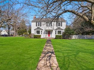 34 Campbell Ave, Airmont, NY 10901