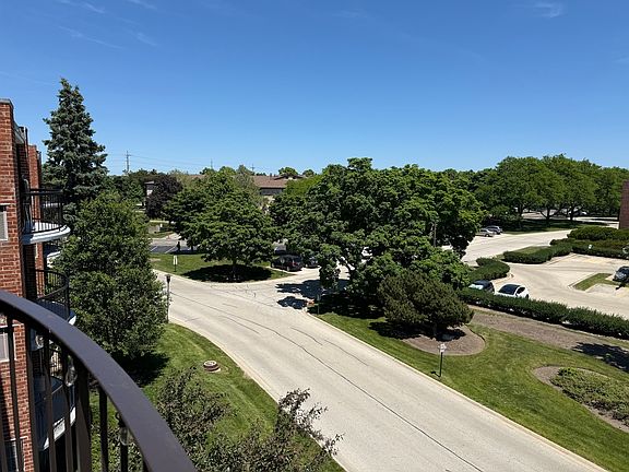 5th image of 1405 E Central Rd Unit 411B