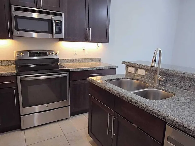 243 SW 7th Ct #243 — Photo 6
