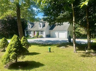 182 Mending Walls Rd, Manchester Center, VT 05255