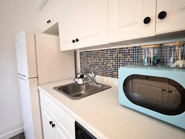 1100 Collins Ave #308 — Photo 10
