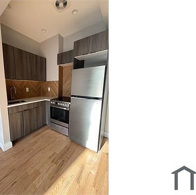 2nd image of 115 W 190th St #2