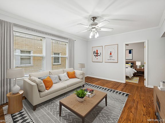 3rd image of 1419 W Catalpa Ave APT 2S