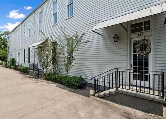 2nd image of 1446 Camp St APT 103