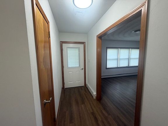 4th image of 549 Forest Rd