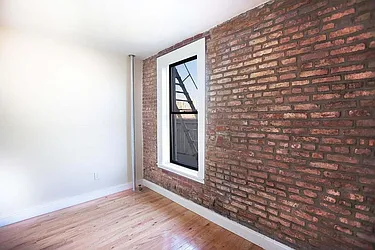 Rented by United Group
