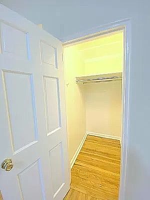 5th image of 149 W 72nd St APT 3B