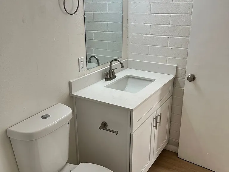 Catalina View Apartments — Photo 105