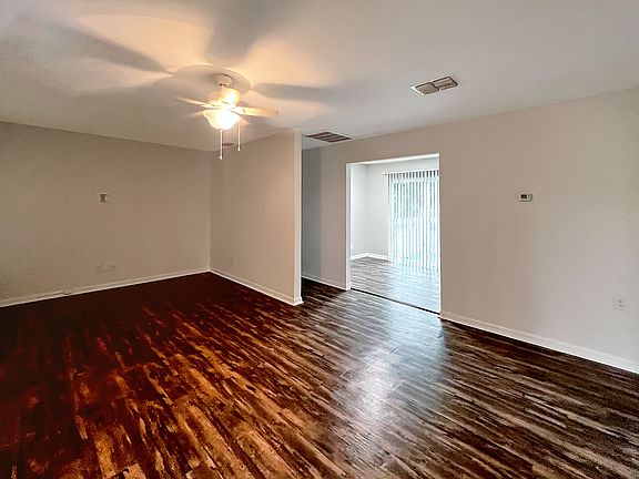 5th image of 2806 E 13th St