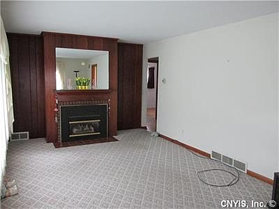 2nd image of 103 Audubon Rd