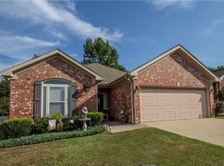 1820 Waterford Ln, Tuscaloosa, AL 35405