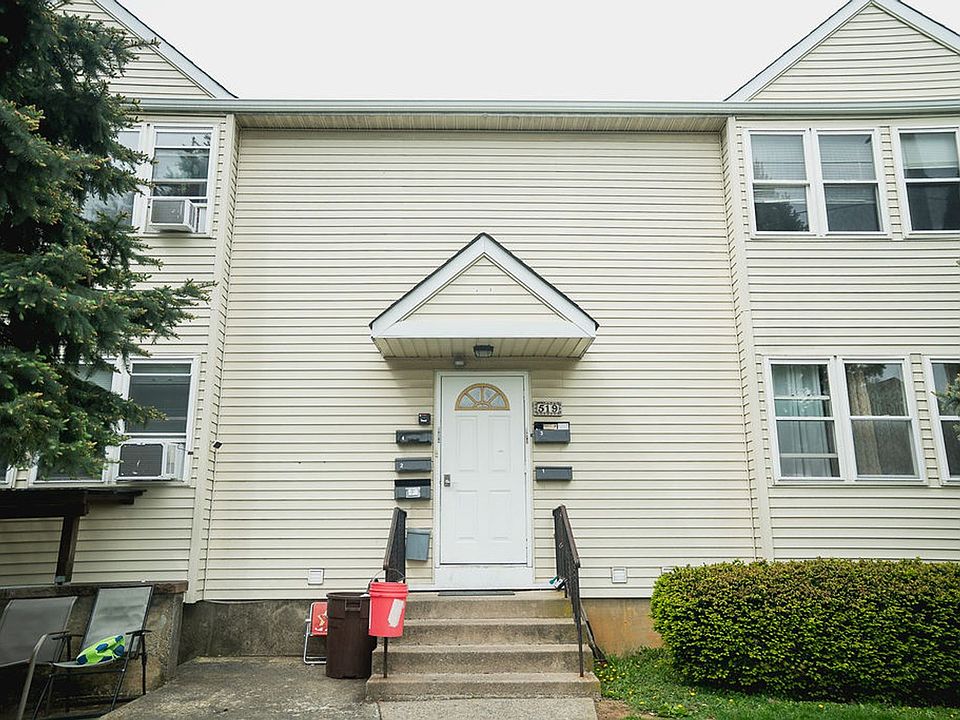 2nd image of 519 Valley St