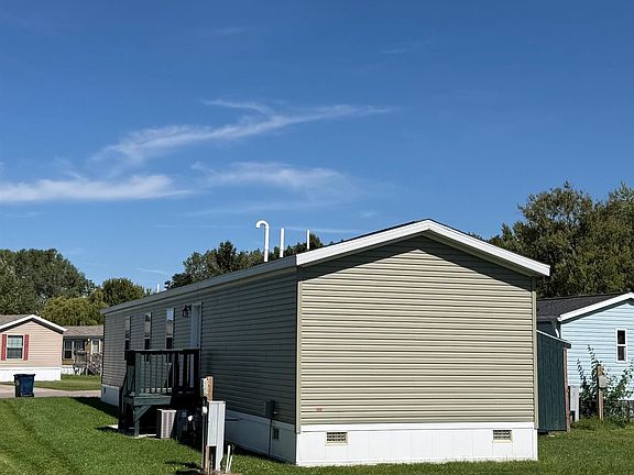 2nd image of 134 Attewell St #18