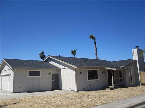 2nd image of 1204 Beach Ct
