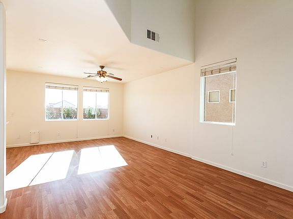 4th image of 6339 Alderlyn Ave