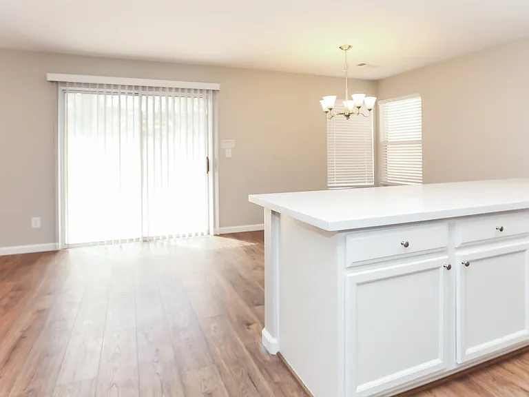 5025 Frozen Springs Ct — Photo 8