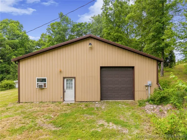 8095 S Old Union Church Road, English, IN 47118