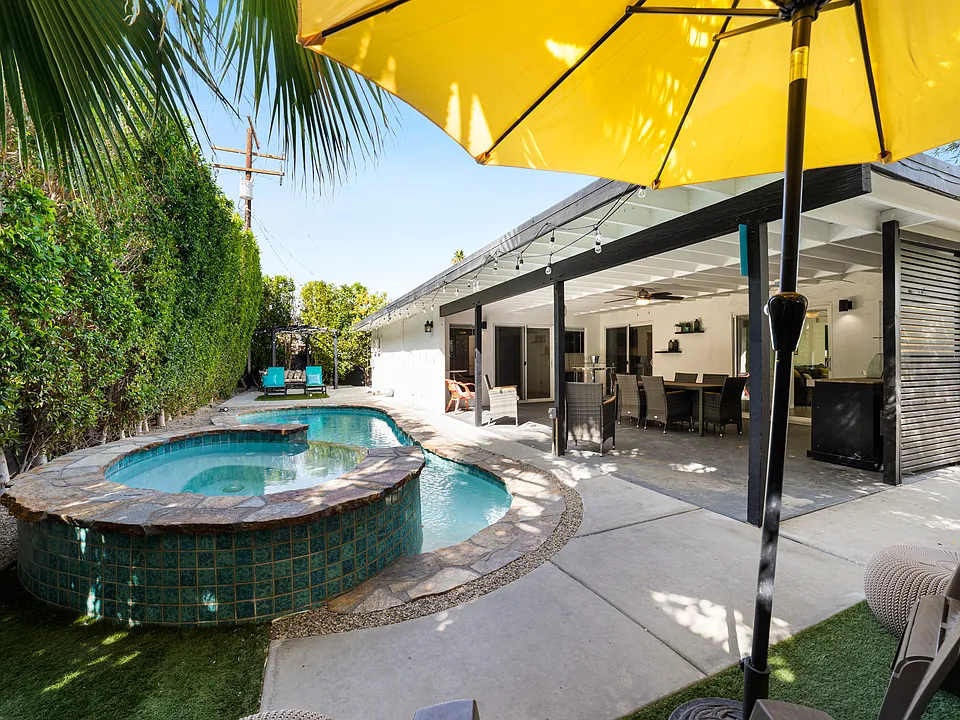 931 S Paseo Caroleta
