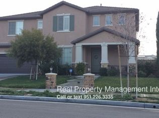 6126 Cripple Creek Dr, Corona, CA 92880