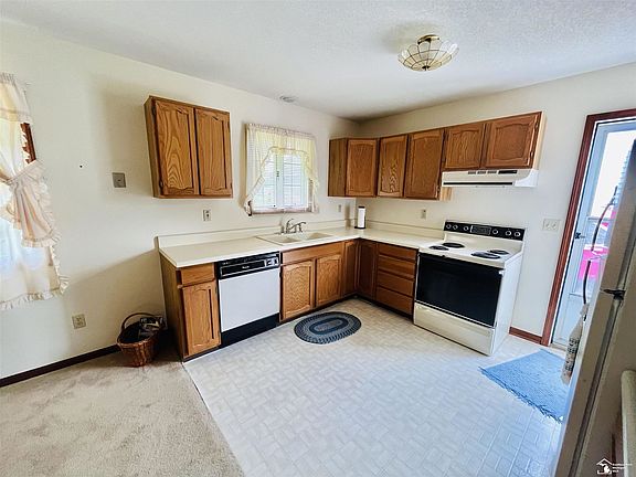 4th image of 1631 Fredericks Dr