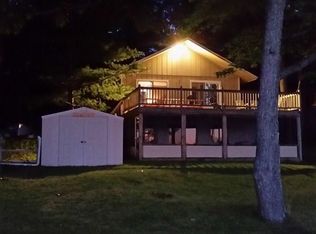 297 W Lake Dr, Cadillac, MI 49601