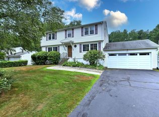 44 Laura Rd, Hamden, CT 06514