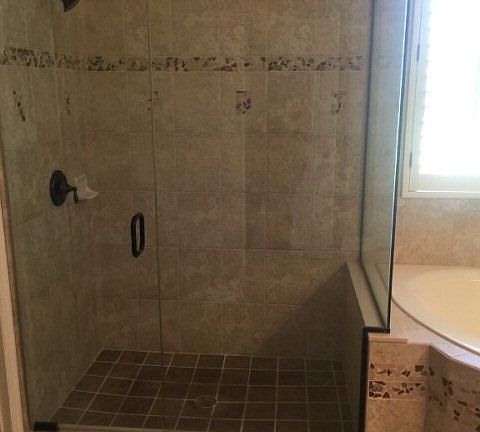 5th image of 106 Suffolk Ct
