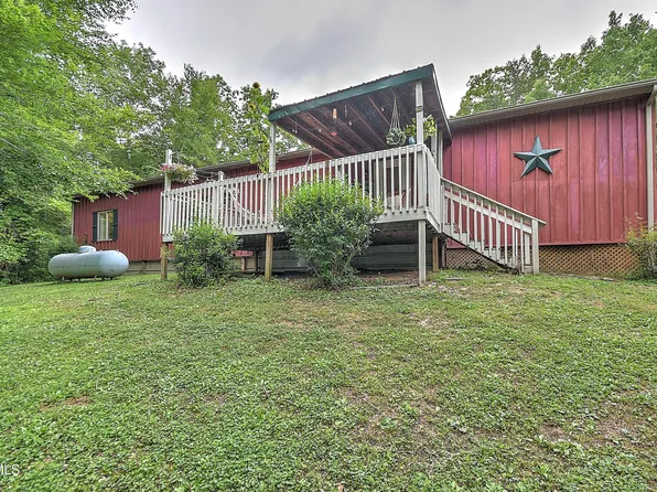 6728 Hayters Gap Rd, Saltville, VA 24370