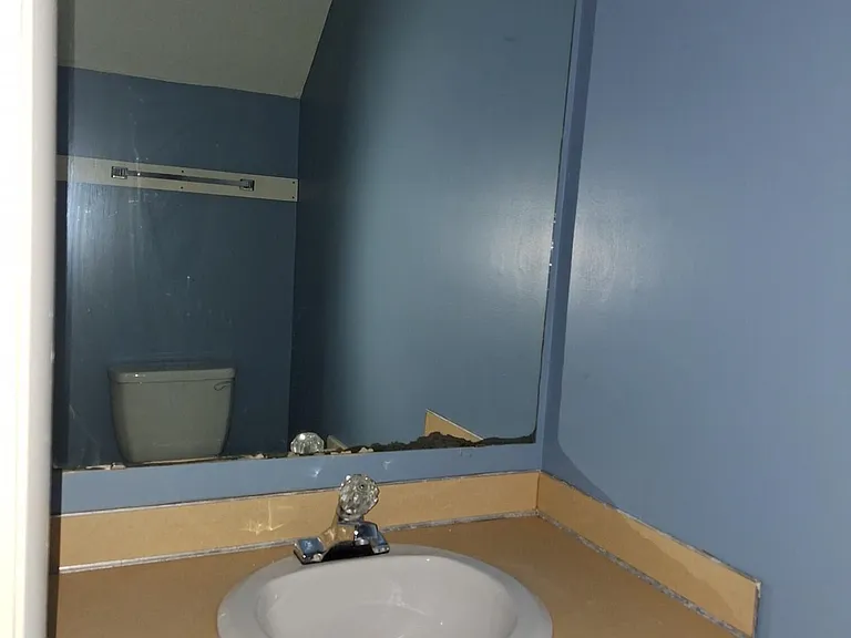 104 Eric Ct #A — Photo 8