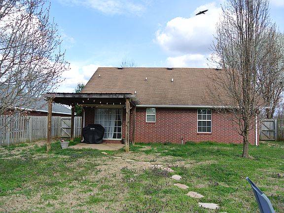 5th image of 1095 S Liberty Dr
