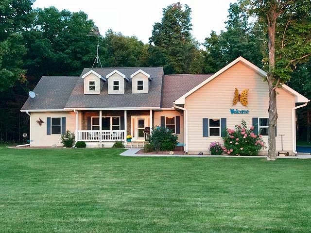 1st image of 6618 Matuszewski Ln
