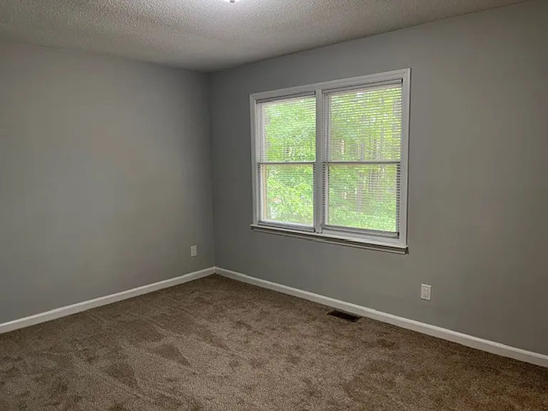 101 Terrace Dr #104 — Photo 3