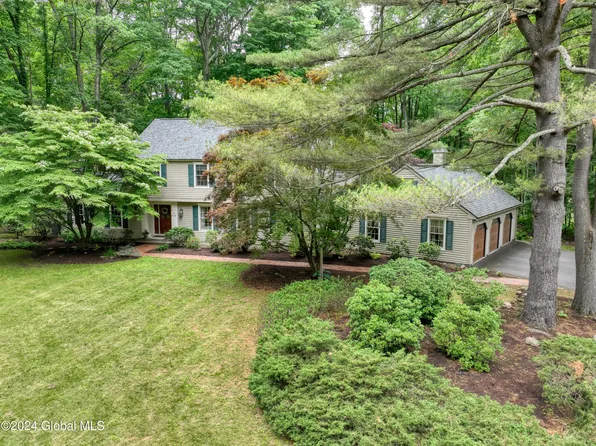 22 Ruxton Road, Delmar, NY 12054