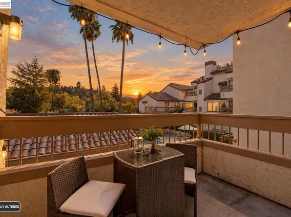 1225 S Villa Way, Walnut Creek, CA 94595