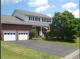 9 Marlayne Dr, Johnson City, NY 13790