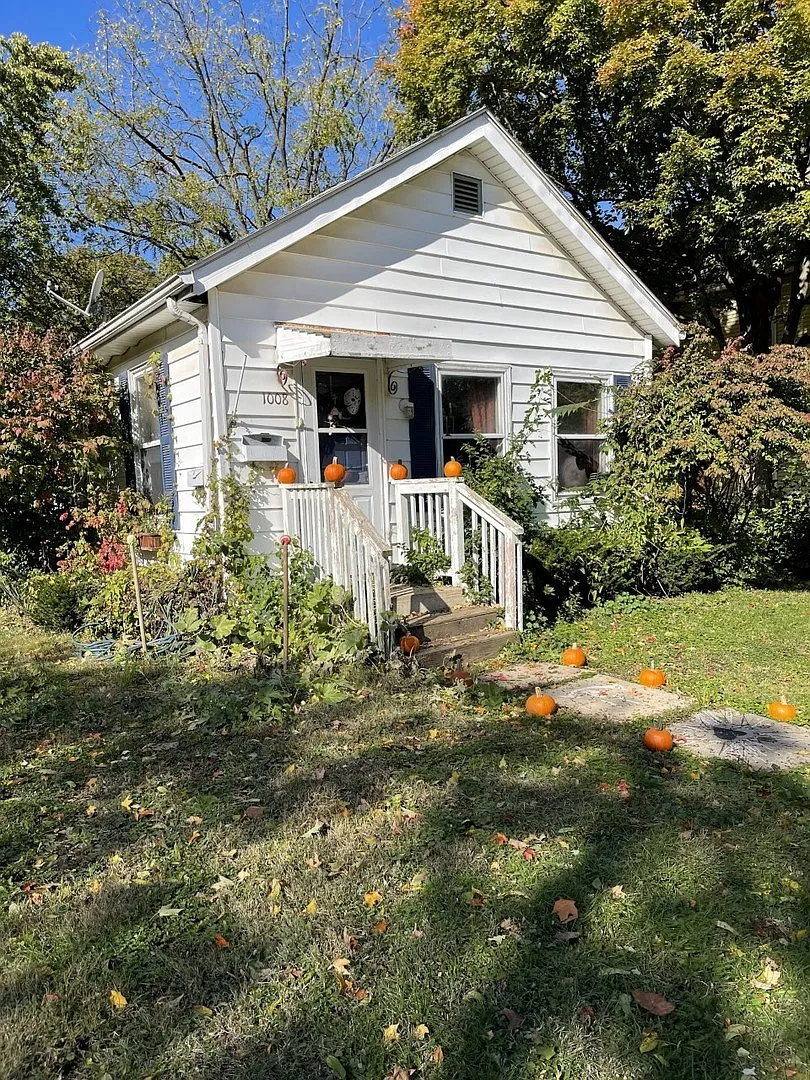 1008 N Evans St photo 1
