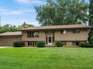 444 Maple Dell Rd N, Cambridge, MN 55008