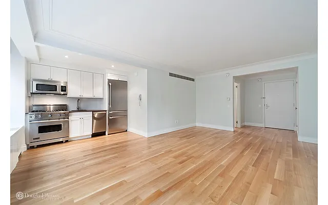 Rented by Douglas Elliman | media 24